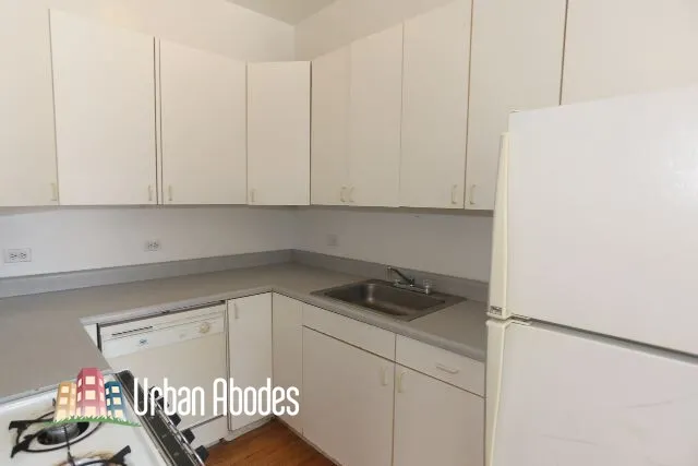 816 W Waveland Ave, ,  60613, USA 60613-unit#26-Chicago-IL