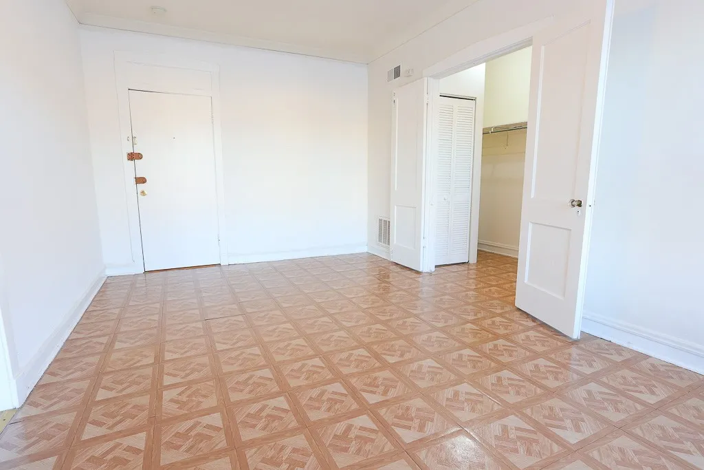 2244 W Wilson Ave, ,  60625, USA 60625-unit#308-Chicago-IL