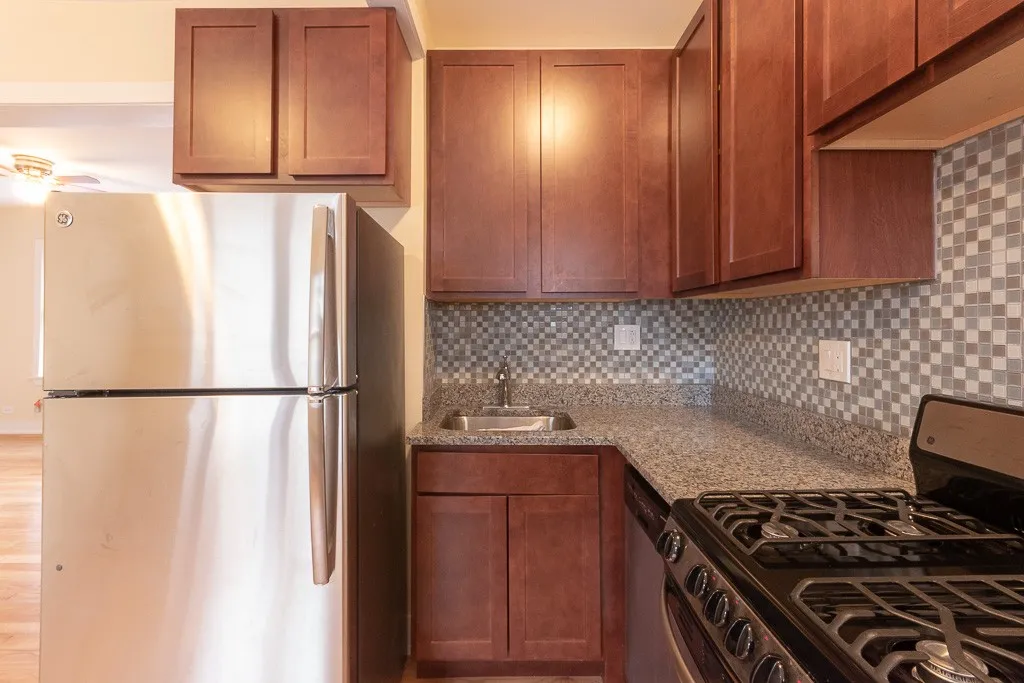 3722 N Pine Grove Ave, ,  60613, USA 60613-unit#3W-Chicago-IL