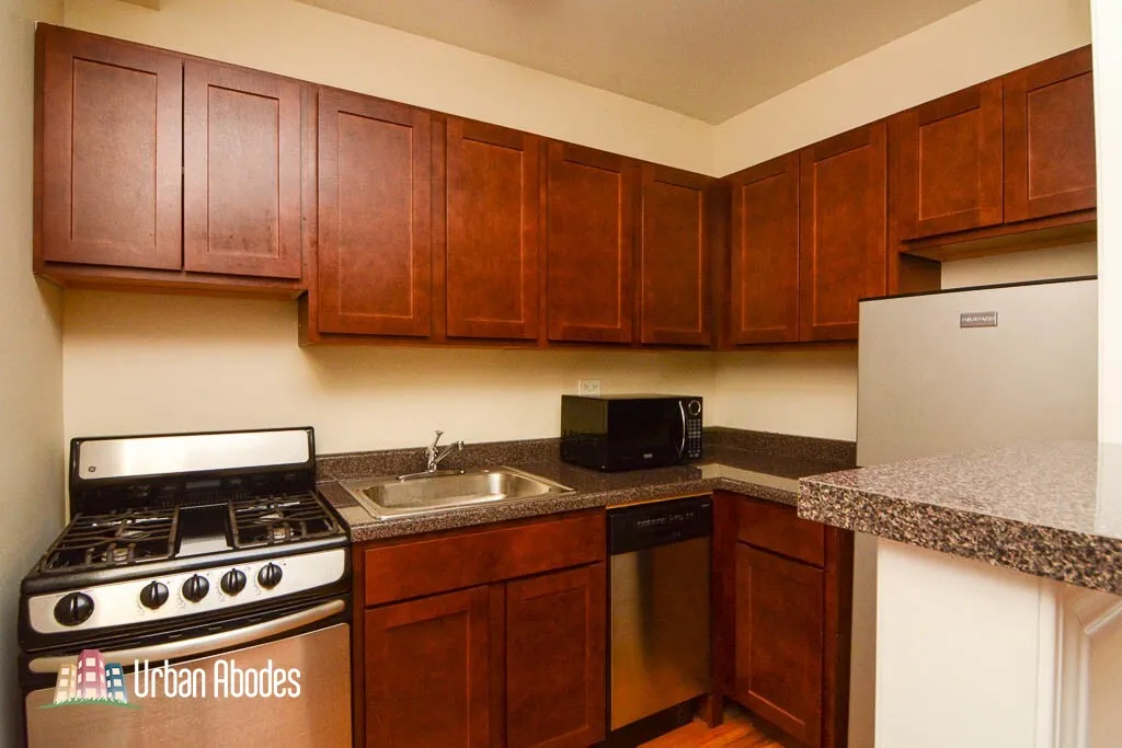 818 W Diversey Pkwy, , 60614, USA 60614-unit#S-Chicago-IL