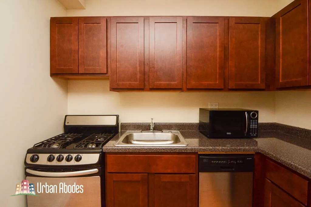 818 W Diversey Pkwy, , 60614, USA 60614-unit#S-Chicago-IL