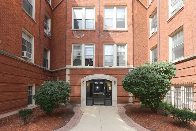 556 W Aldine Ave, , 60657, USA 60657-unit#2E-Chicago-IL