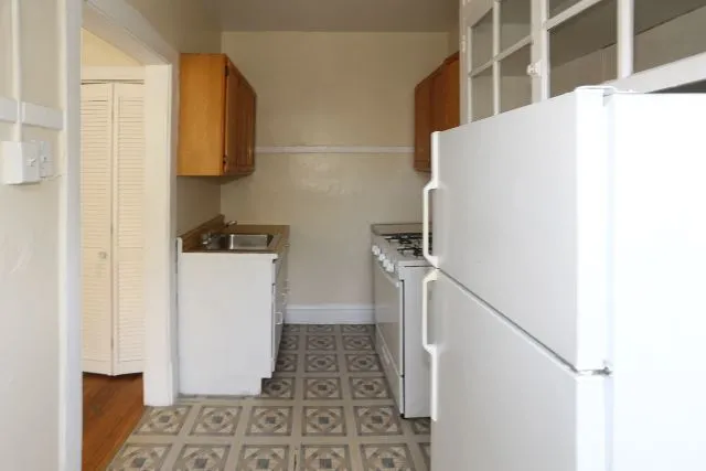 556 W Aldine Ave, ,  60657, USA 60657-unit#2E-Chicago-IL