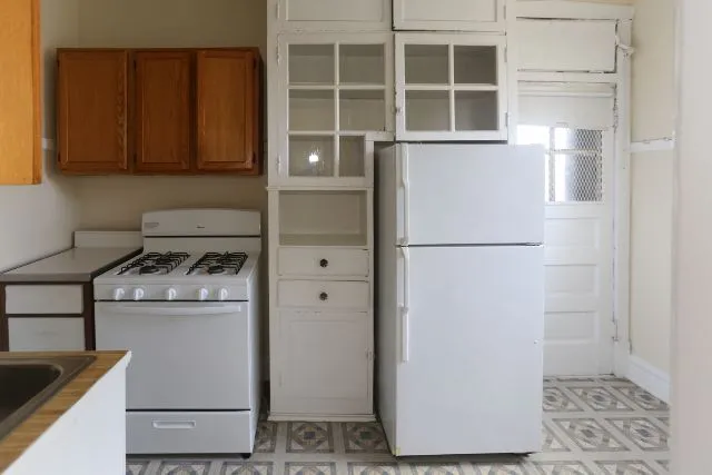 556 W Aldine Ave, ,  60657, USA 60657-unit#2E-Chicago-IL