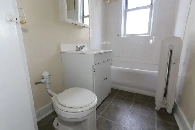 556 W Aldine Ave, ,  60657, USA 60657-unit#2E-Chicago-IL