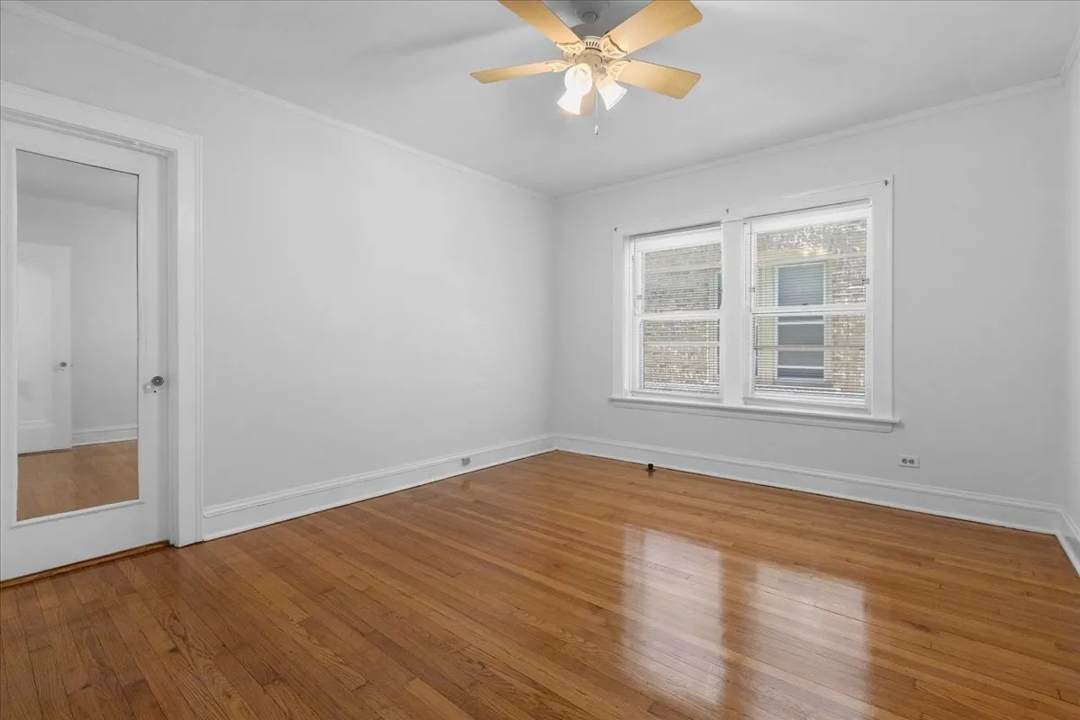 811 Dobson St, Evanston,  60202, USA 60202-unit#1E-Evanson-IL