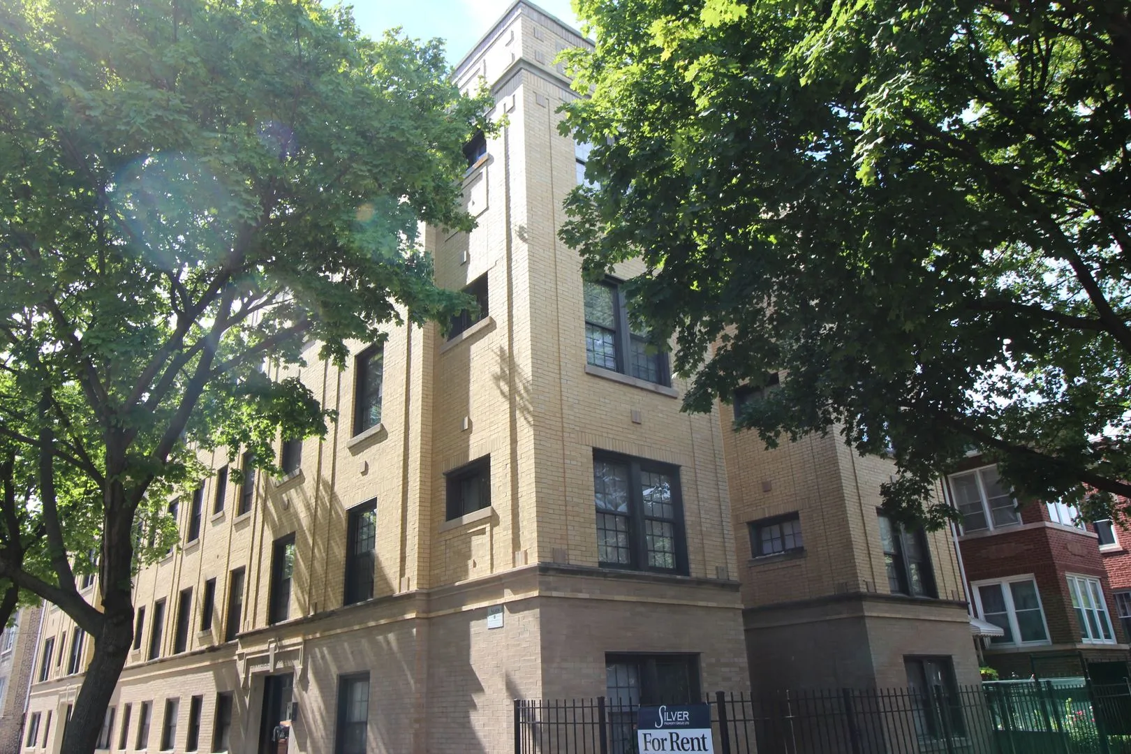 3104 W Sunnyside Ave, , 60625, USA 60625-unit#2F-Chicago-IL