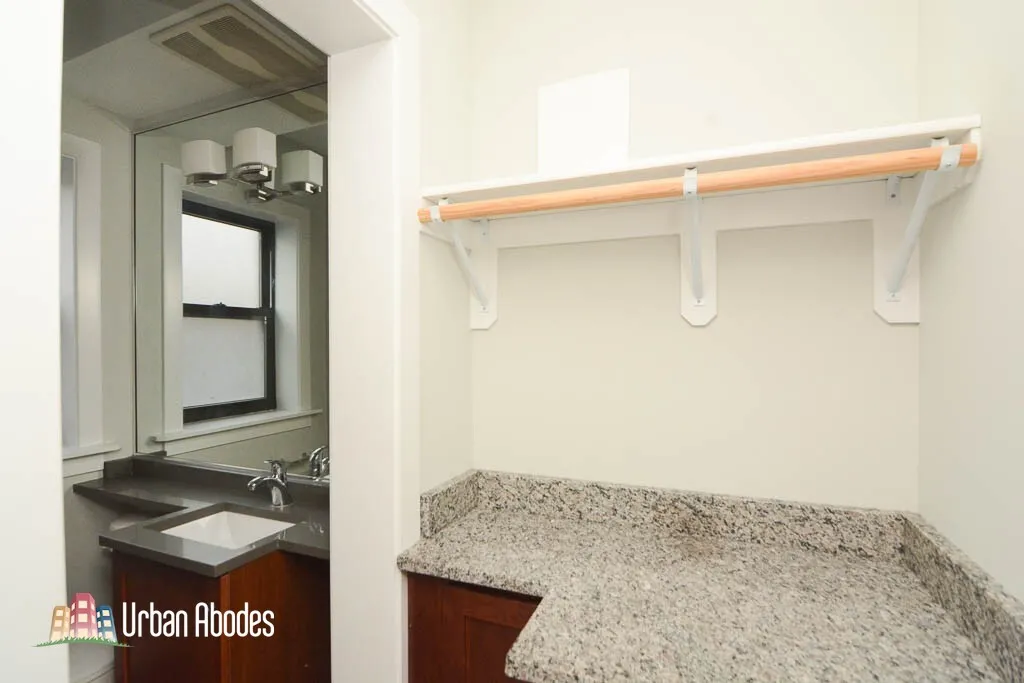 550 W Arlington Pl, , 60614, USA 60614-unit#307-Chicago-IL