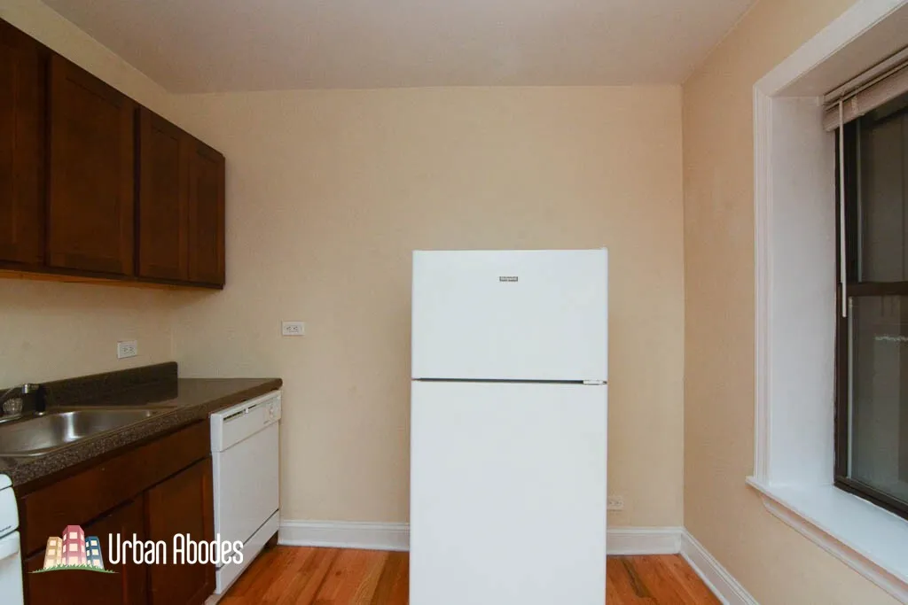 1347 N Dearborn St, ,  60610, USA 60610-unit#203-Chicago-IL