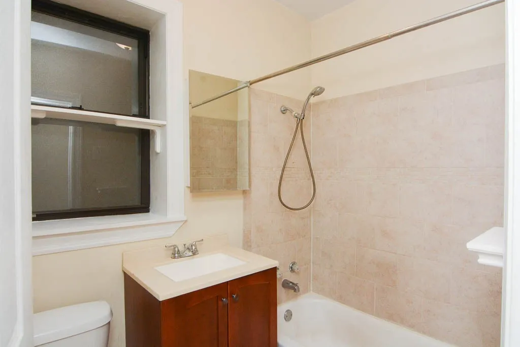 1347 N Dearborn St, ,  60610, USA 60610-unit#203-Chicago-IL