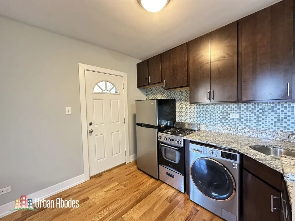 2912 N Mildred Ave, ,  60657, USA 60657-unit#3CC-Chicago-IL