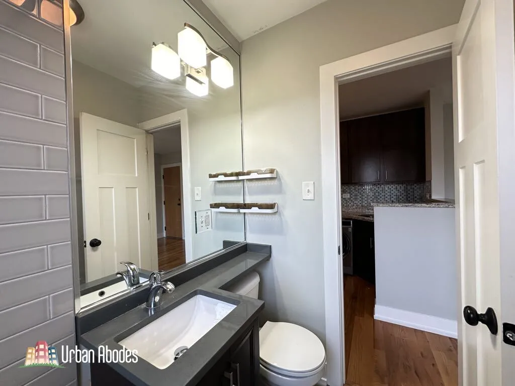 2912 N Mildred Ave, ,  60657, USA 60657-unit#3CC-Chicago-IL
