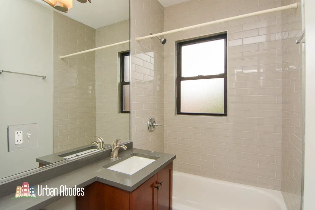 2906 N Mildred Ave, ,  60657, USA 60657-unit#3P-Chicago-IL