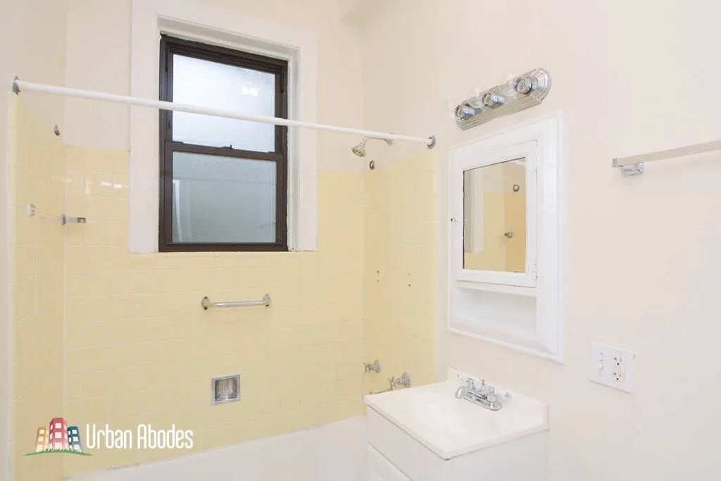 4546 N Damen Ave, ,  60625, USA 60625-unit#106-Chicago-IL