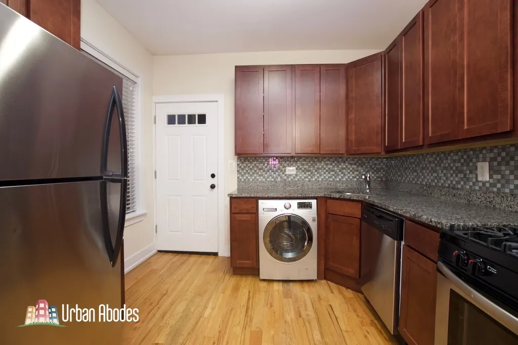 3519 N Racine Ave, ,  60657, USA 60657-unit#3E-Chicago-IL