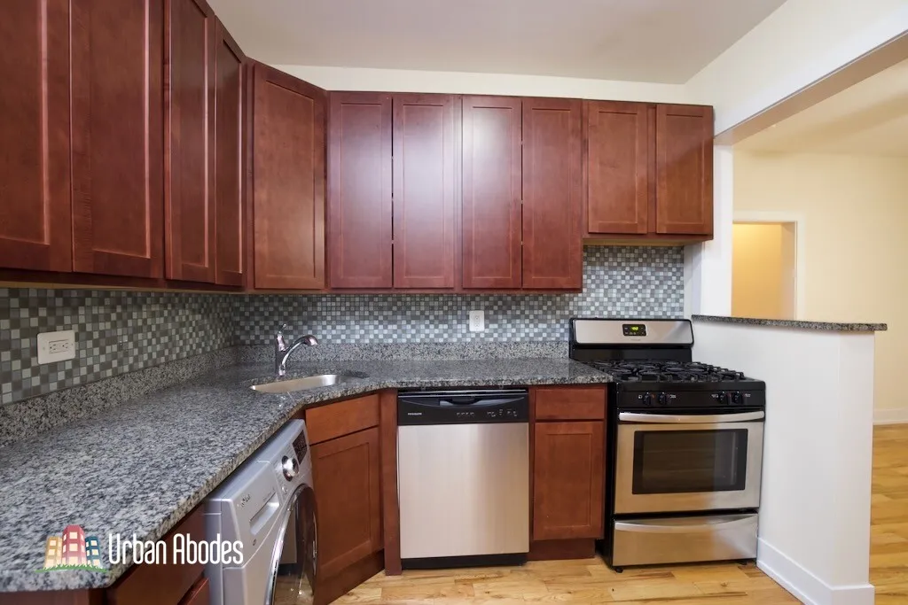 3519 N Racine Ave, ,  60657, USA 60657-unit#3E-Chicago-IL