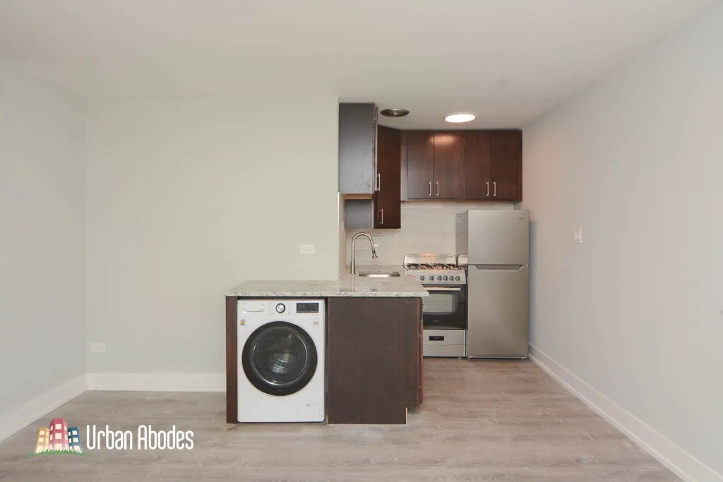 445 W Barry Ave, ,  60657, USA 60657-unit#105-Chicago-IL