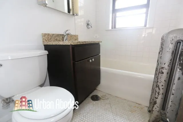 2100 W Ainslie St, ,  60625, USA 60625-unit#3W-Chicago-IL