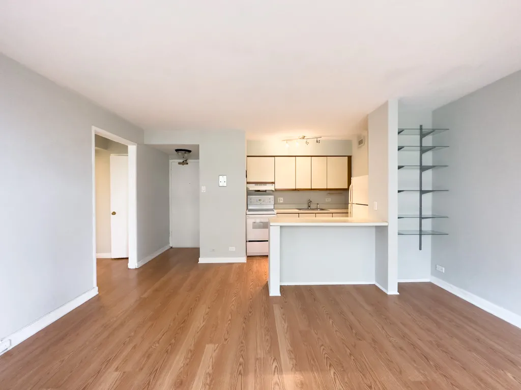 445 W Wellington Ave, ,  60657, USA 60657-unit#6H-Chicago-IL