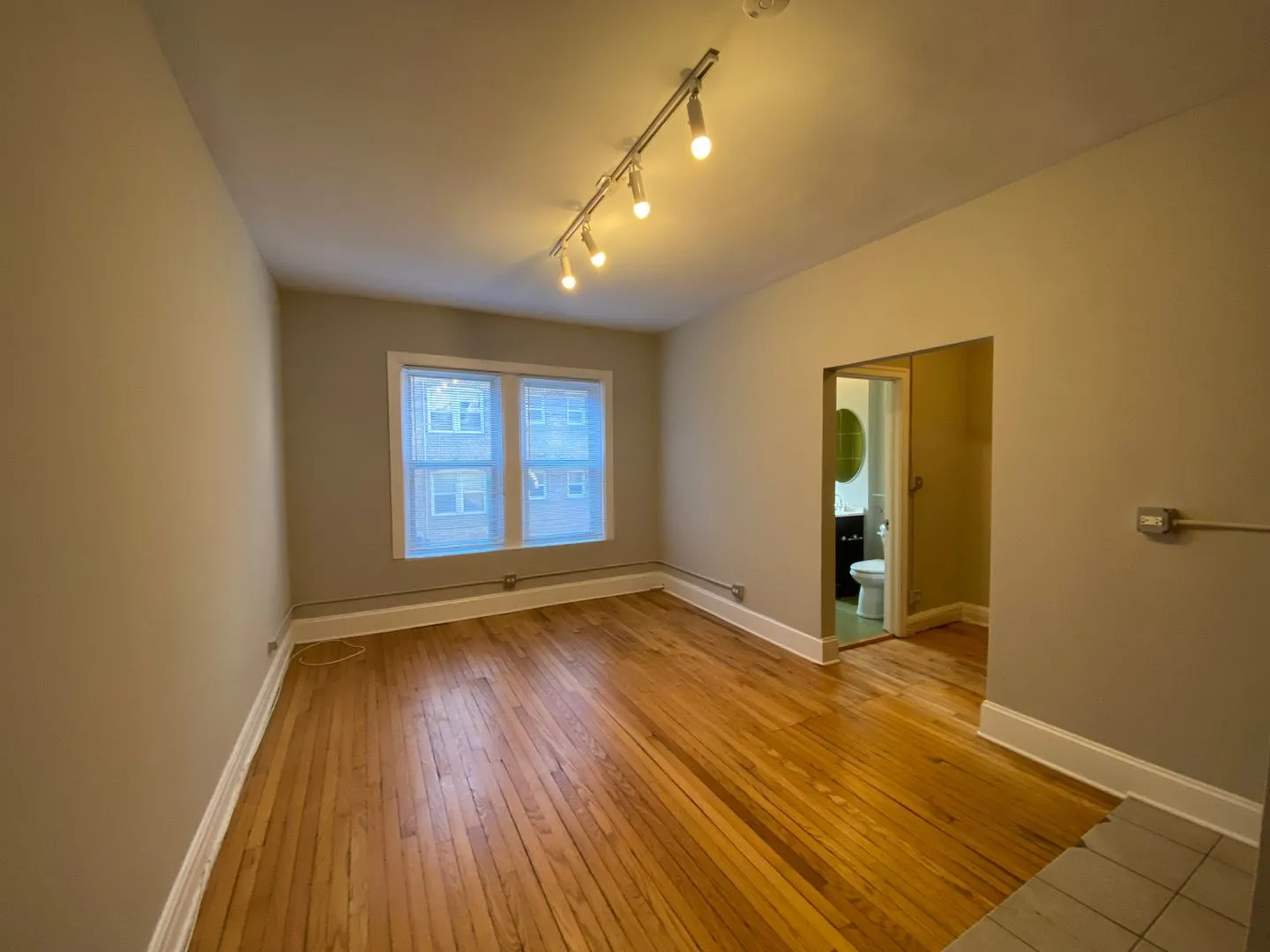 1204 W Granville Ave, , 60660, USA 60660-unit#213-Chicago-IL