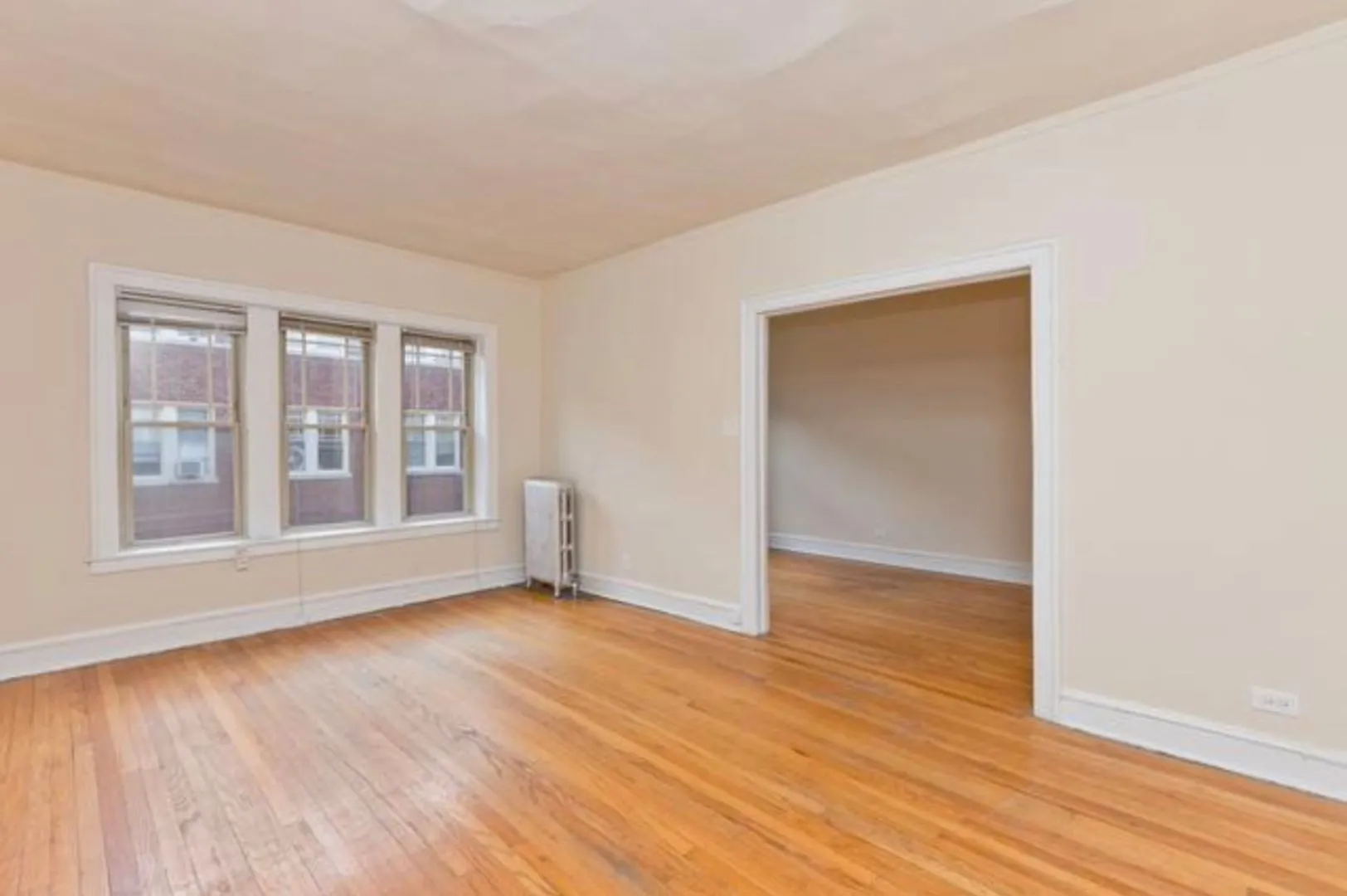 W Touhy Ave, ,  60626, USA 60626-unit#1S-Chicago-IL