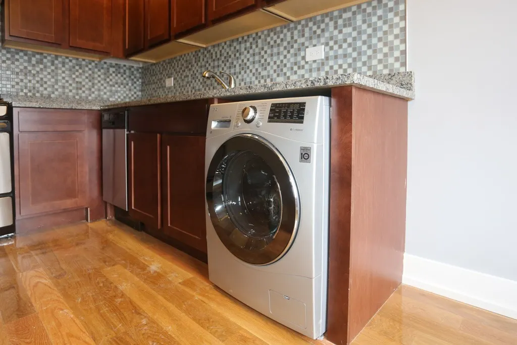 550 W Arlington Pl, ,  60614, USA 60614-unit#709-Chicago-IL