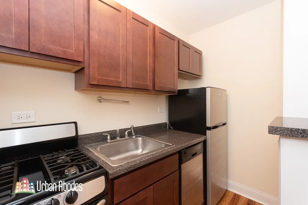818 W Diversey Pkwy, , 60614, USA 60614-unit#G-Chicago-IL