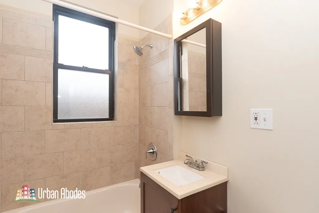 818 W Diversey Pkwy, , 60614, USA 60614-unit#G-Chicago-IL