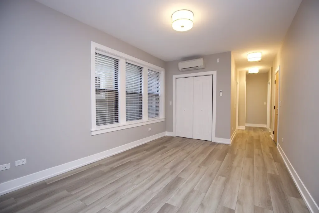 3933 N Janssen Ave, ,  60613, USA 60613-unit#1S-Chicago-IL