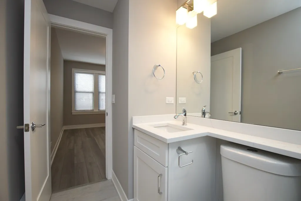 3933 N Janssen Ave, ,  60613, USA 60613-unit#1S-Chicago-IL