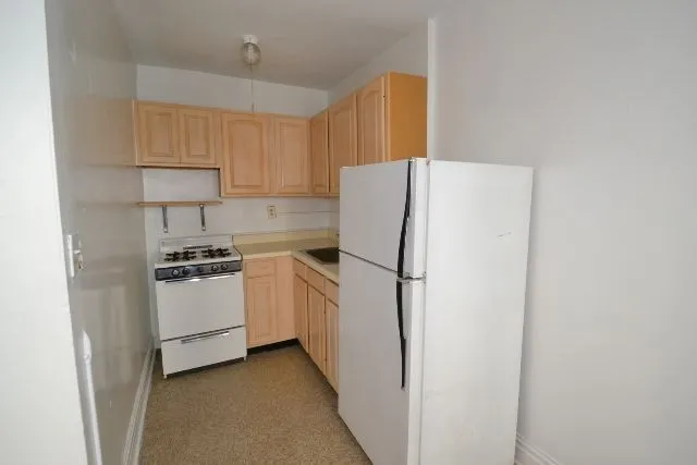 425 W Roscoe St, ,  60657, USA 60657-unit#310-Chicago-IL