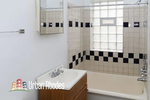 2842 N Orchard St, ,  60657, USA 60657-unit#19-Chicago-IL