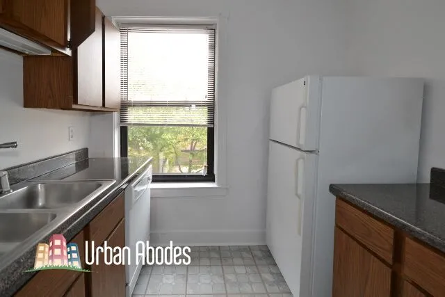 3521 N Racine Ave, ,  60657, USA 60657-unit#2N-Chicago-IL