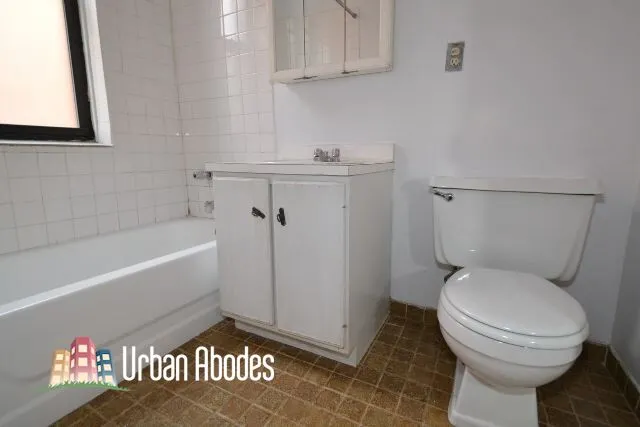 3521 N Racine Ave, ,  60657, USA 60657-unit#2N-Chicago-IL