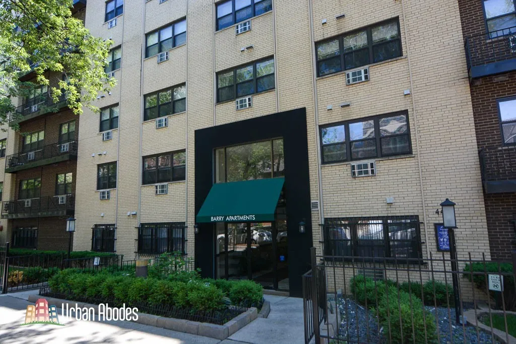 445 W Barry Ave, , 60657, USA 60657-unit#211-Chicago-IL