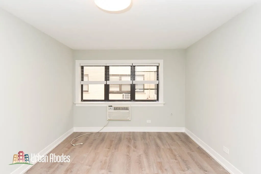 445 W Barry Ave, ,  60657, USA 60657-unit#211-Chicago-IL