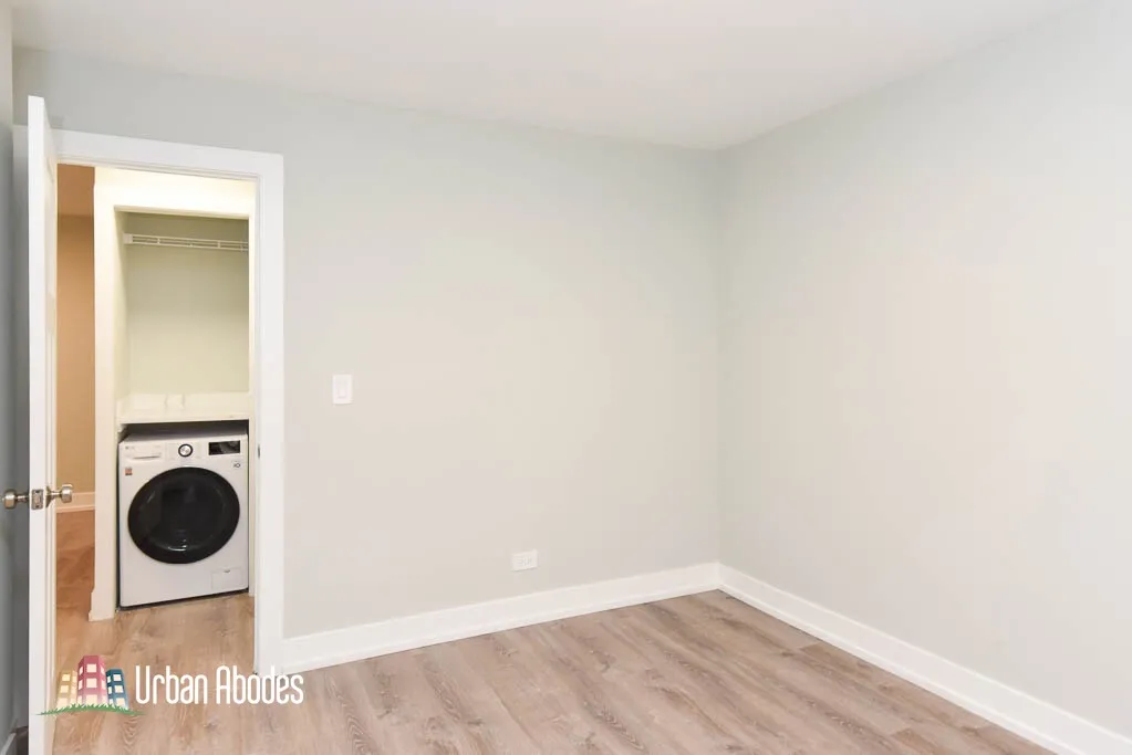 445 W Barry Ave, ,  60657, USA 60657-unit#211-Chicago-IL