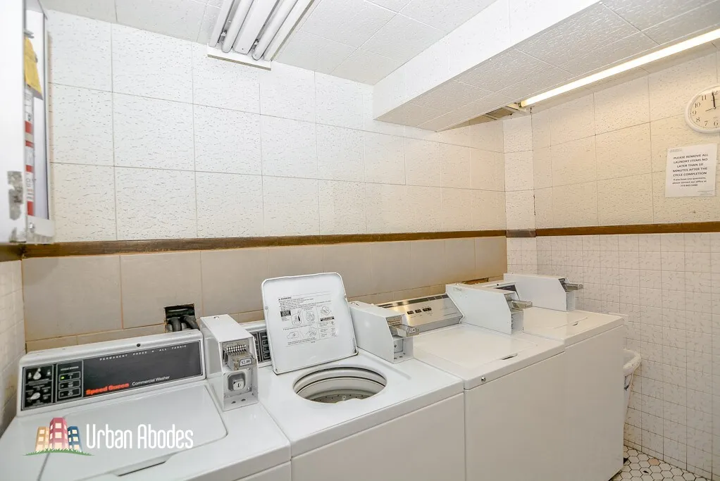 445 W Barry Ave, ,  60657, USA 60657-unit#211-Chicago-IL