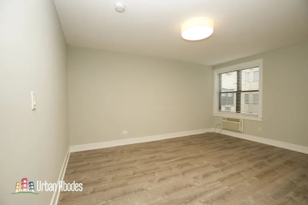 445 W Barry Ave, , 60657, USA 60657-unit#421-Chicago-IL