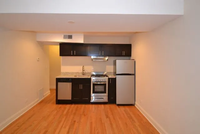 4036 N Ashland Ave, ,  60613, USA 60613-unit#G-Chicago-IL