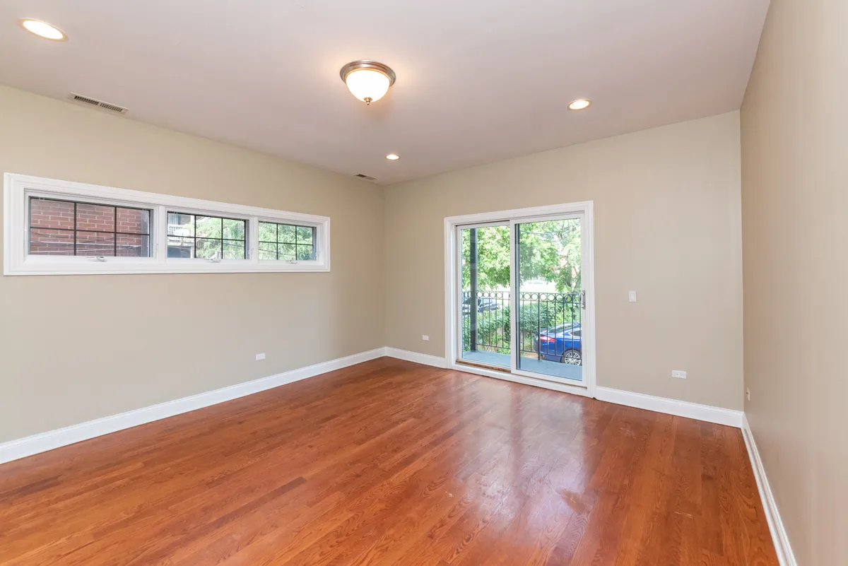 6217 S Kimbark Ave, ,  60637, USA 60637-unit#3S-Chicago-IL