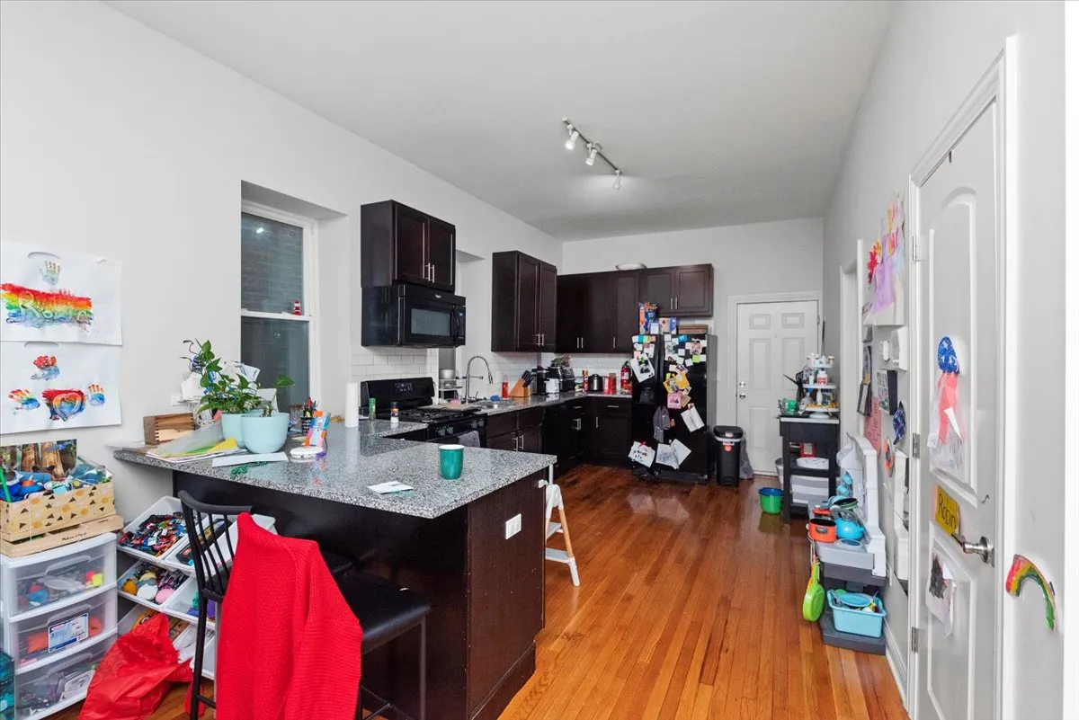 2341 W Montana St, ,  60647, USA 60647-unit#1F-Chicago-IL