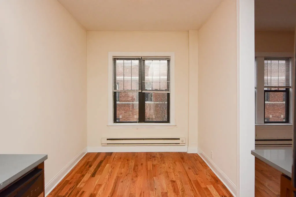 624 W Cornelia Ave, ,  60657, USA 60657-unit#3S-Chicago-IL