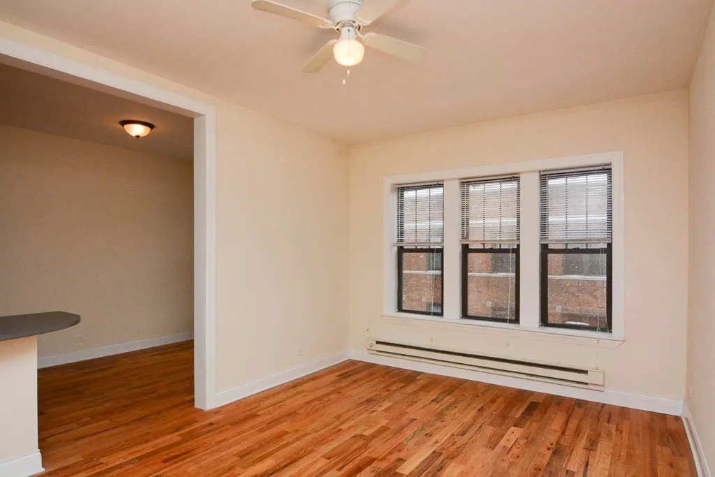 624 W Cornelia Ave, ,  60657, USA 60657-unit#3S-Chicago-IL
