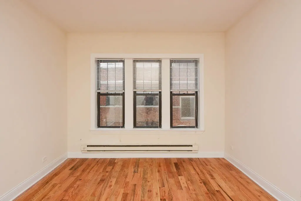 624 W Cornelia Ave, ,  60657, USA 60657-unit#3S-Chicago-IL