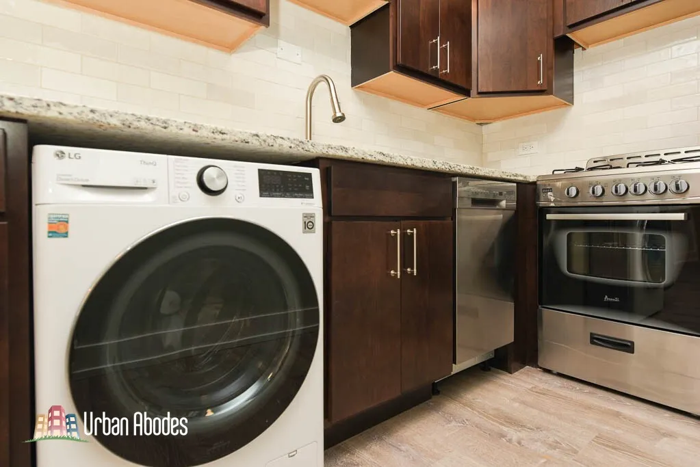 445 W Barry Ave, , 60657, USA 60657-unit#217-Chicago-IL