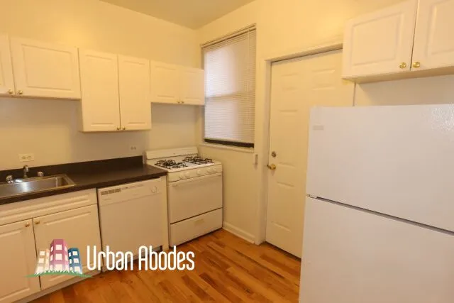 3720 N Pine Grove Ave, ,  60613, USA 60613-unit#2E-Chicago-IL