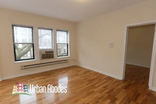 3720 N Pine Grove Ave, ,  60613, USA 60613-unit#2E-Chicago-IL