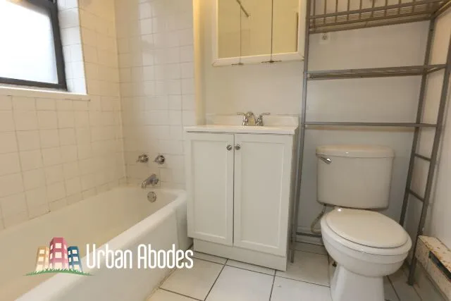 3720 N Pine Grove Ave, ,  60613, USA 60613-unit#2E-Chicago-IL