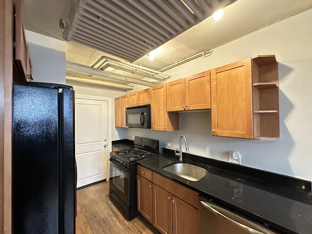 750 W Addison St, , 60613, USA 60613-unit#G-Chicago-IL